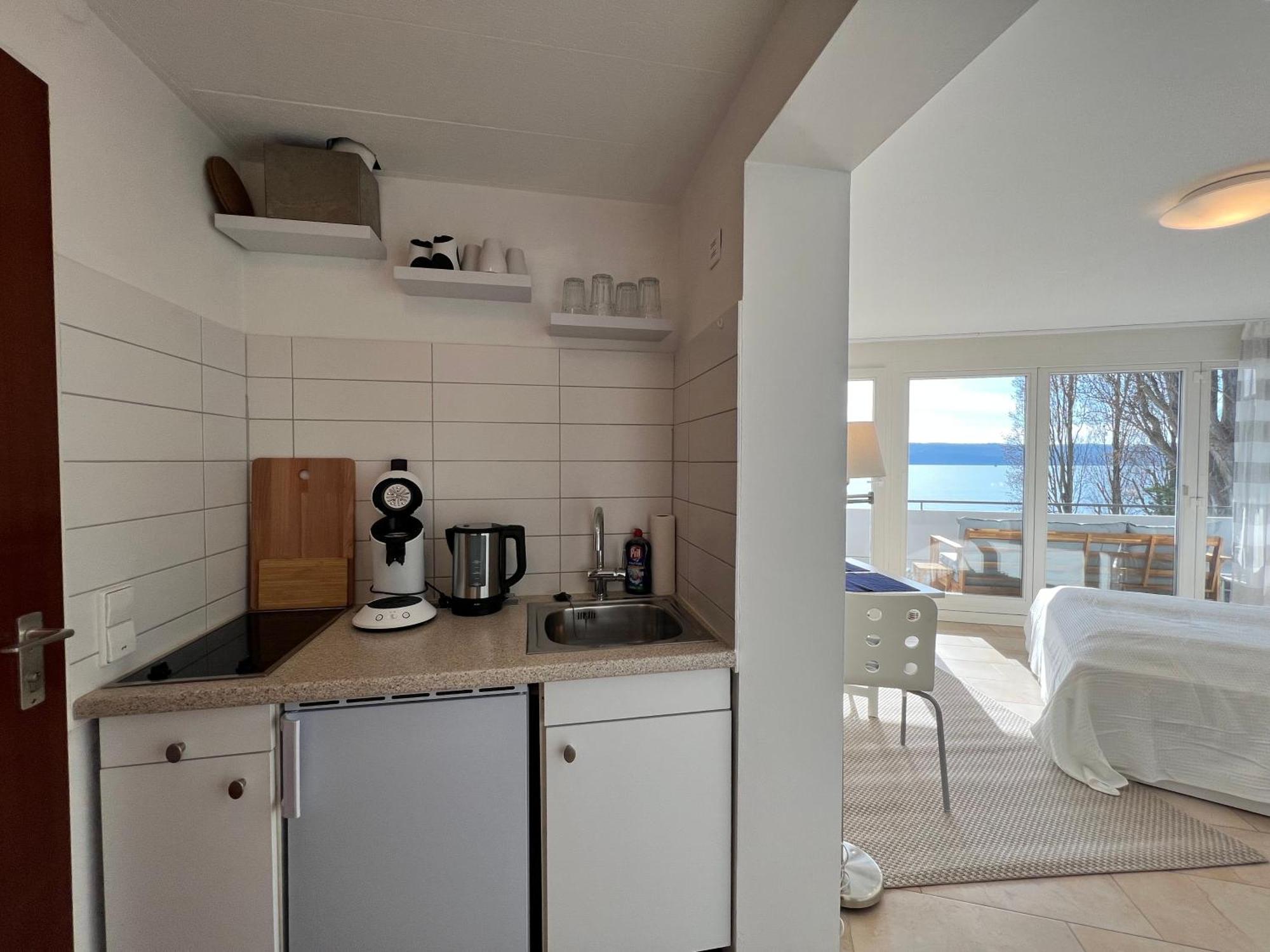 Kleines Seeapartment ユーバーリンゲン エクステリア 写真