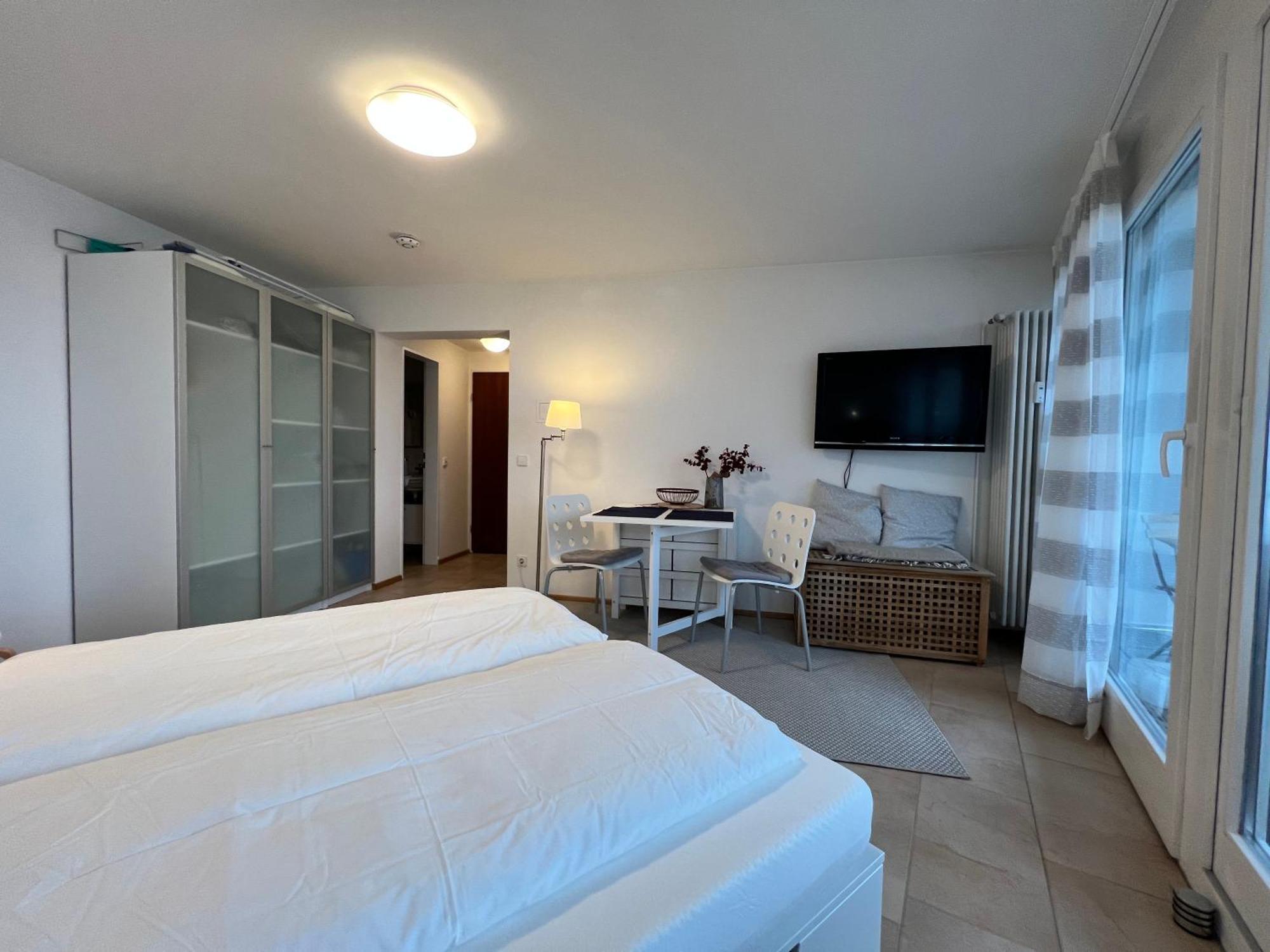 Kleines Seeapartment ユーバーリンゲン エクステリア 写真